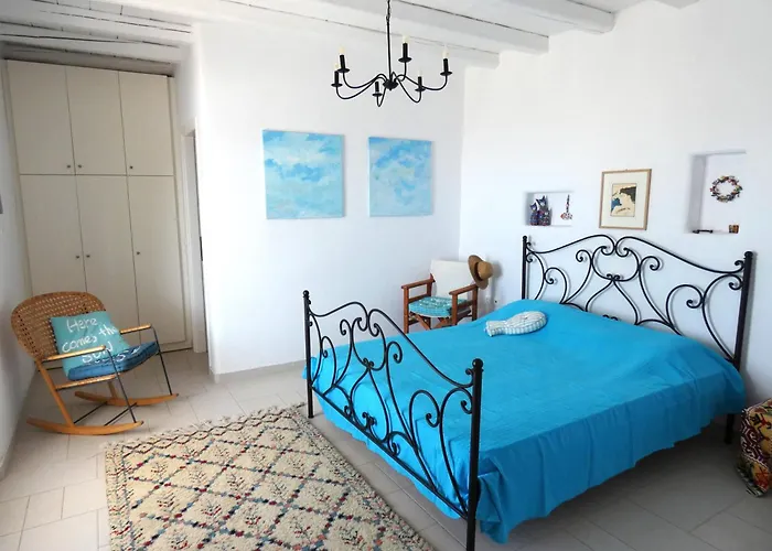 La Casa Dei Gatti Paros ベッド・アンド・ブレックファスト